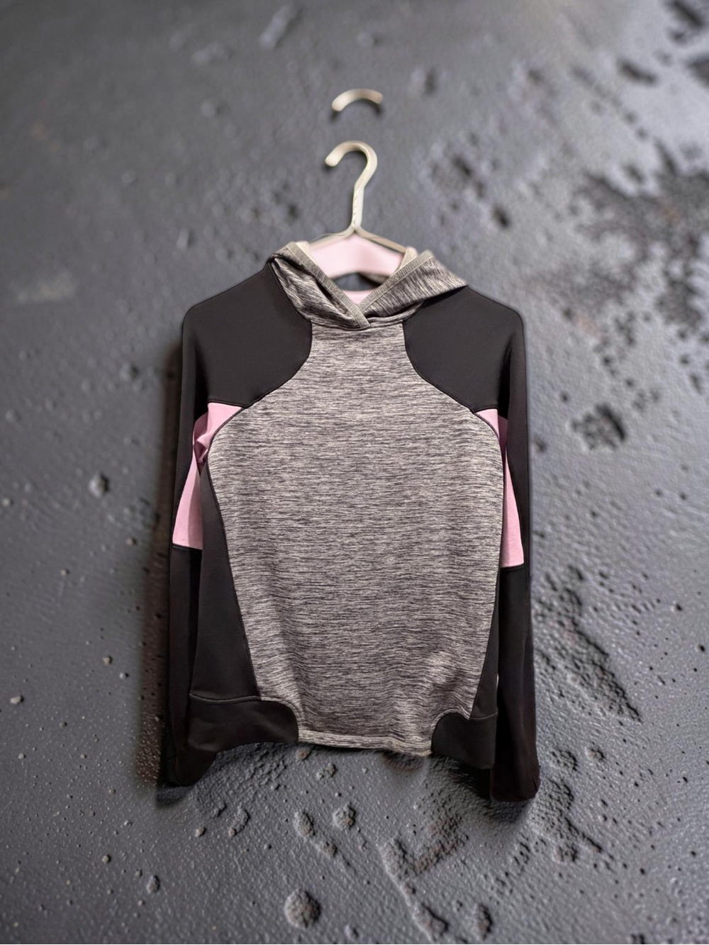 Under Armour Heather Gray & Black Hooded Pullover